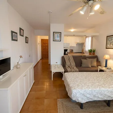Las Americas Studio Apartment * 美洲海滩